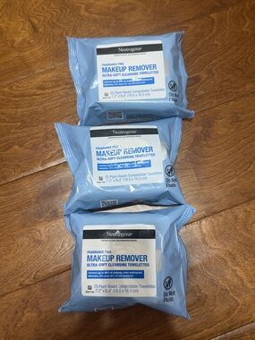 NWT Neutrogena Blue Makeup Remover Cleansing Towelettes - Pack of 3